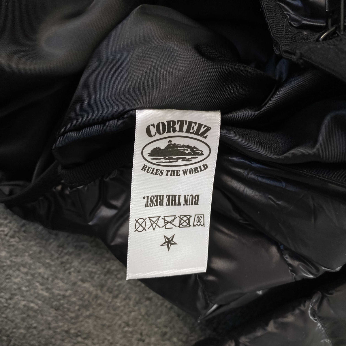 CORTEIZ ELITE MICRO PUFF JACKET (BLACK)