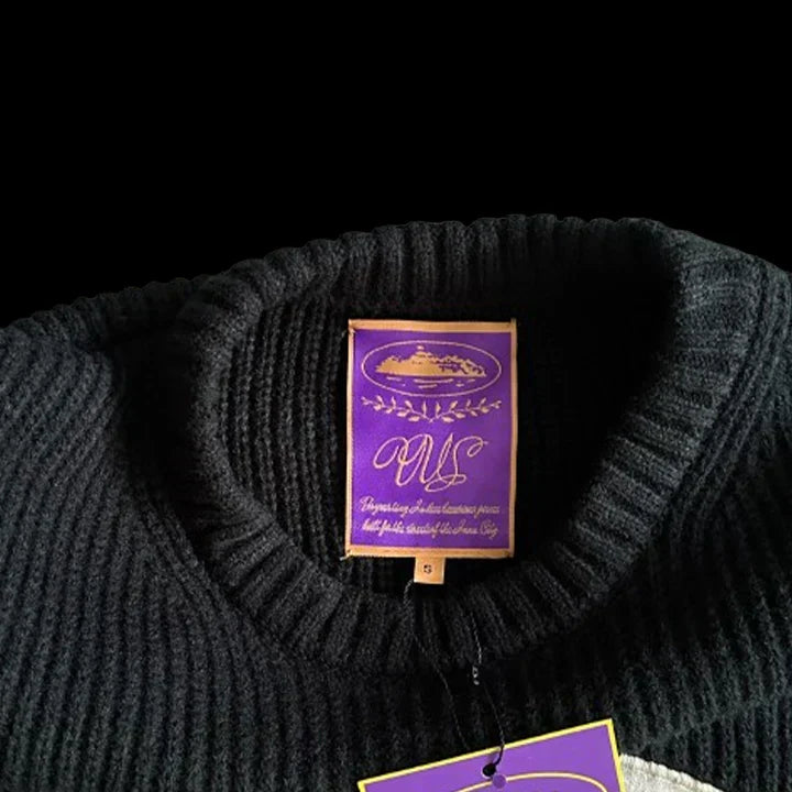CREST KNIT SWEATER (BLACK)