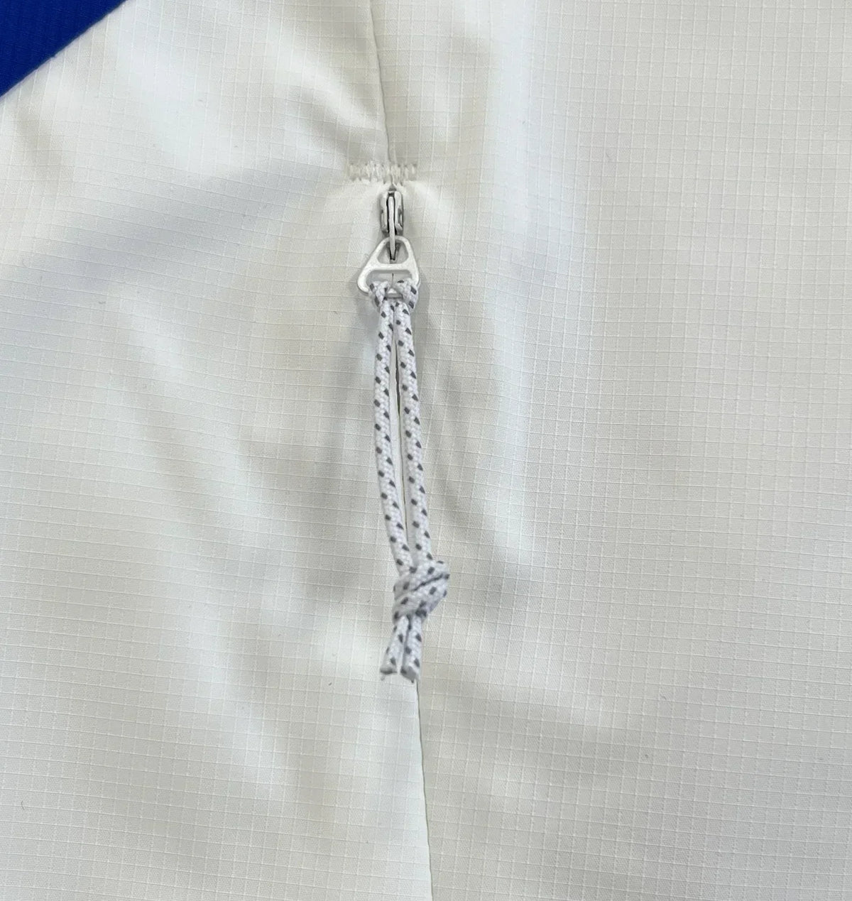 VORTEX WOVEN JACKET (WHITE/BLUE)