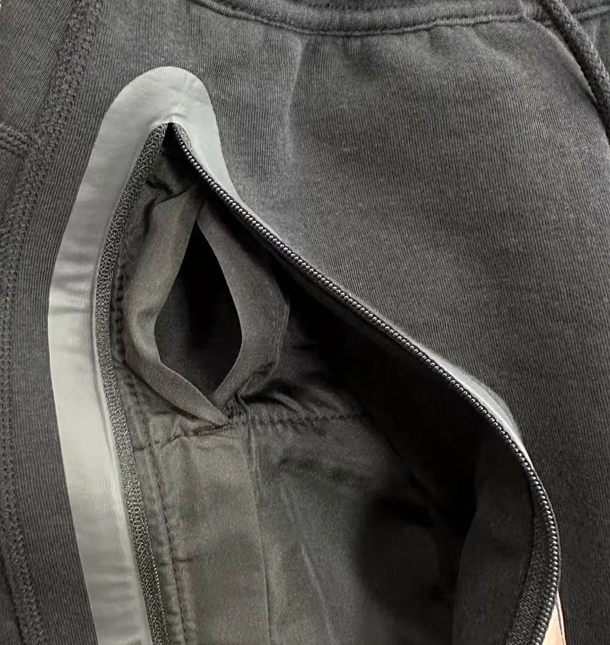 SYNA CENTRAL CEE X TECH FLEECE SET