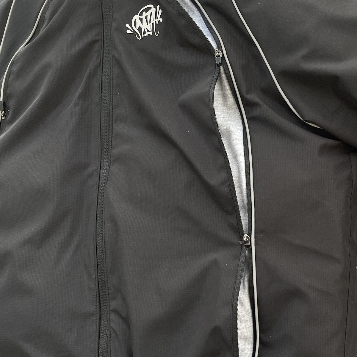 VAULT JACKET