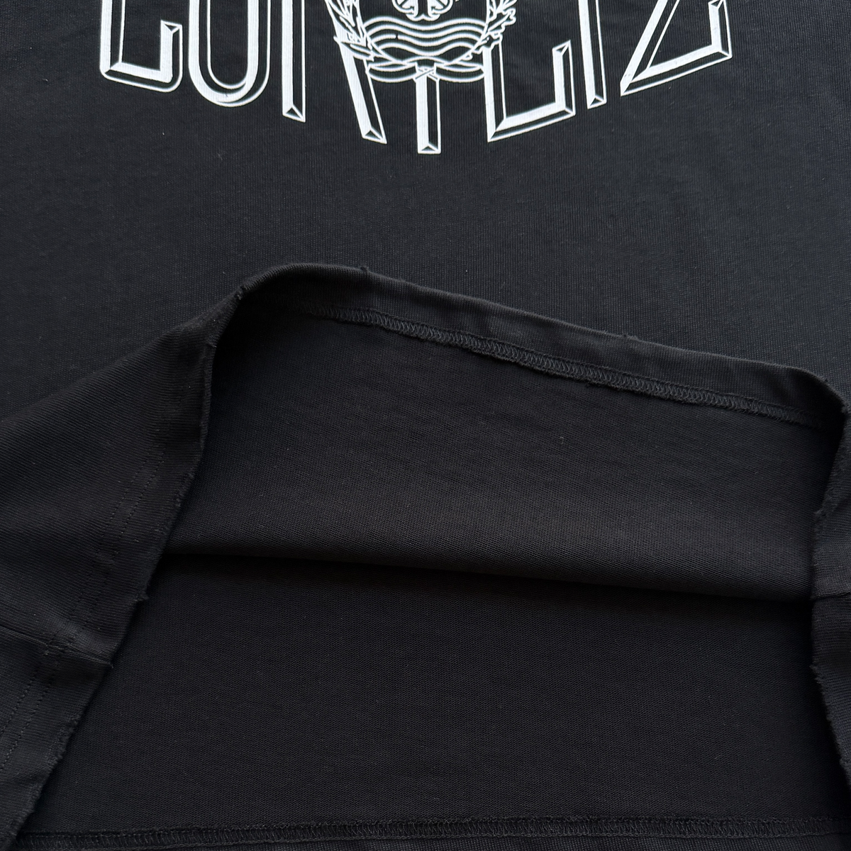 CORTEIZ SOPHOMORE RAGLAN LS (BLACK)