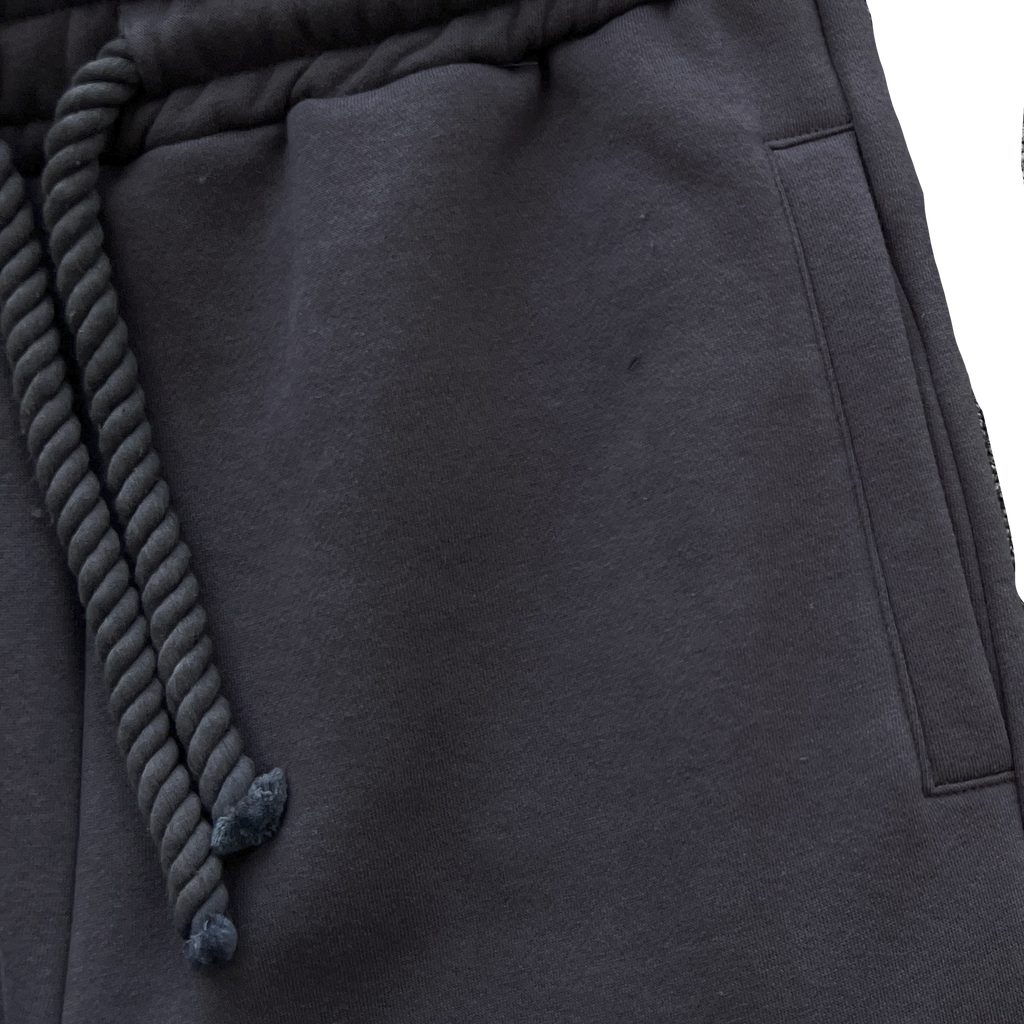 SYNA WORLD OG SYNA TRACKSUIT (DARK GREY)