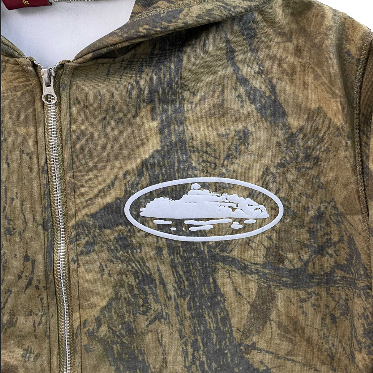 CORTEIZ ISLAND PUFF PRINT ZIP HOODIE (FOREST CAMO)