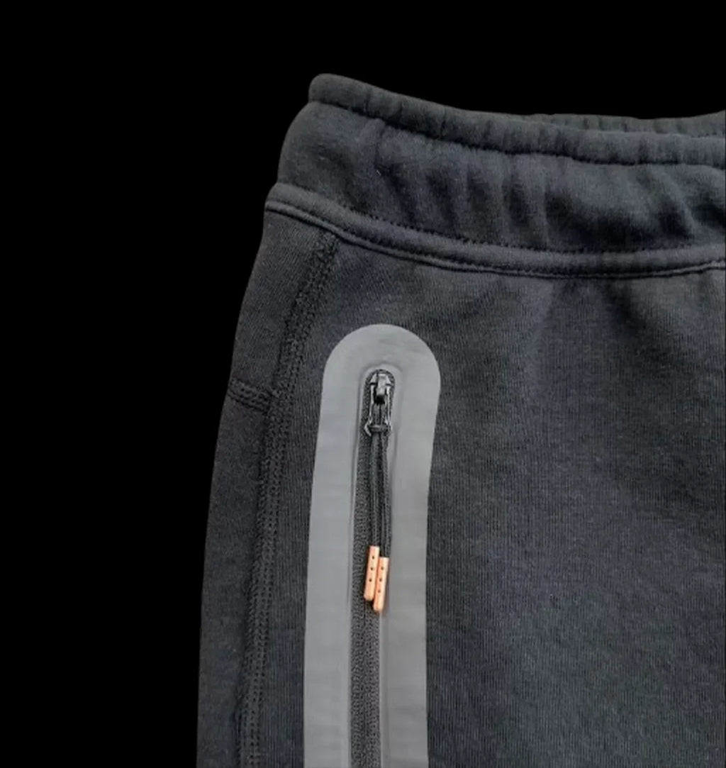 SYNA CENTRAL CEE X TECH FLEECE SET