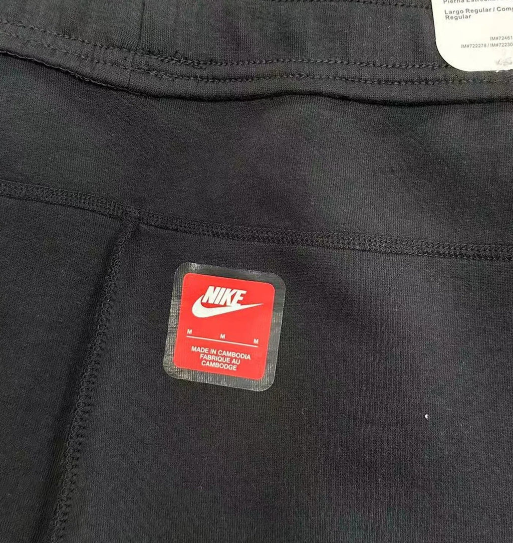 SYNA CENTRAL CEE X TECH FLEECE SET