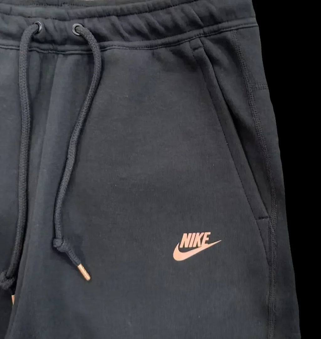 SYNA CENTRAL CEE X TECH FLEECE SET