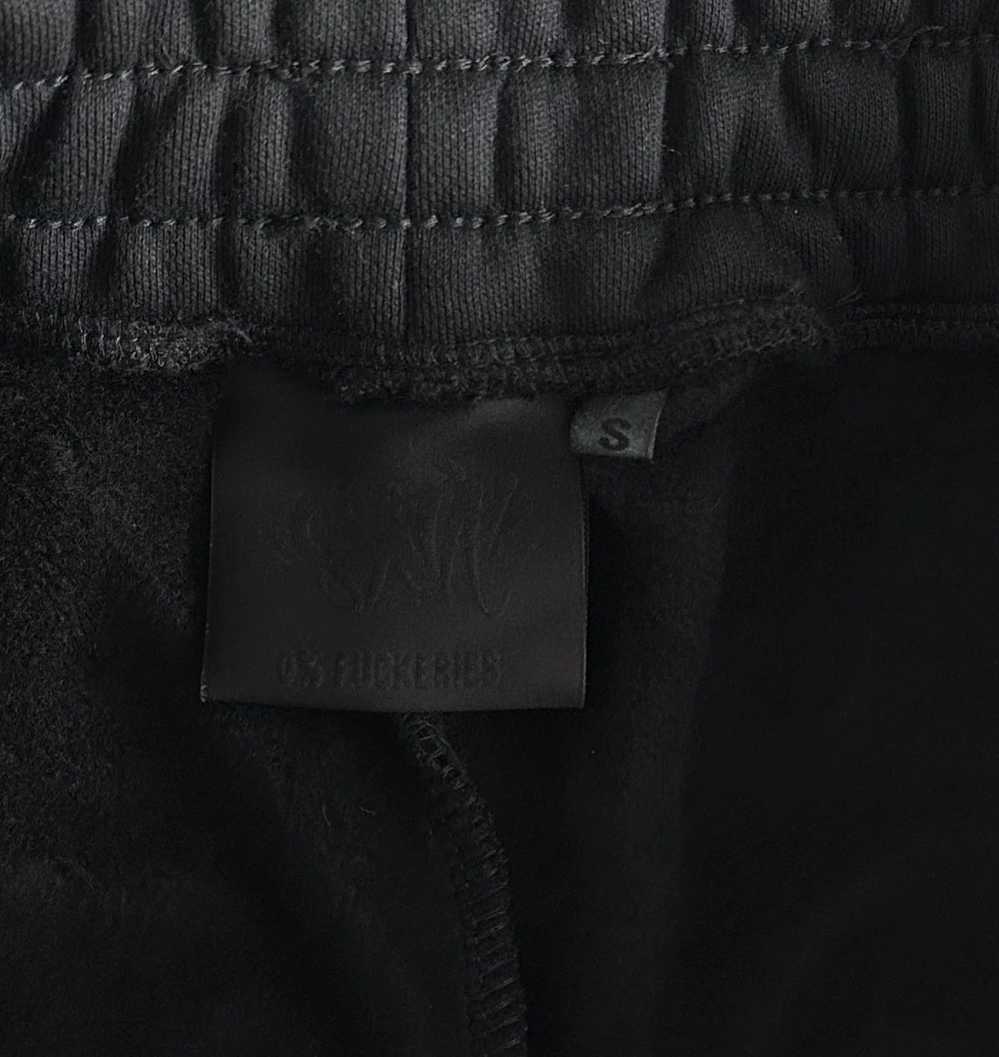 CREST PACK LOGO TRACKSUIT (BLACK)