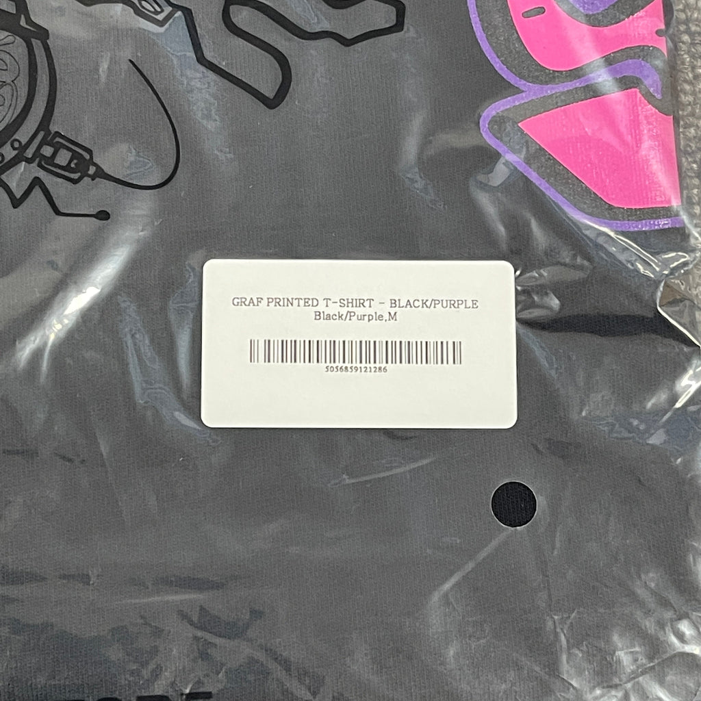 SYNA GRAF PRINTED TEE (BLACK/PURPLE)