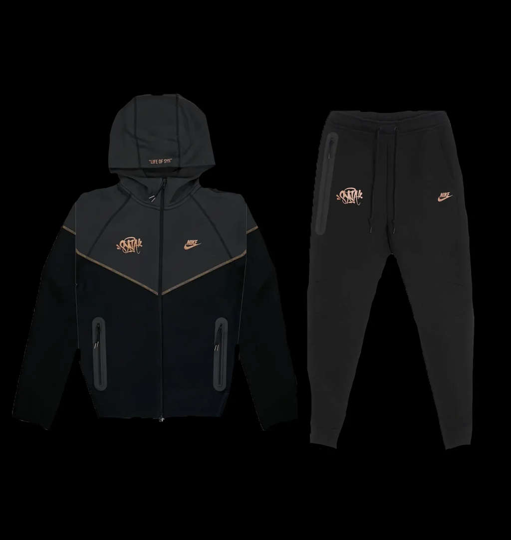 SYNA CENTRAL CEE X TECH FLEECE SET